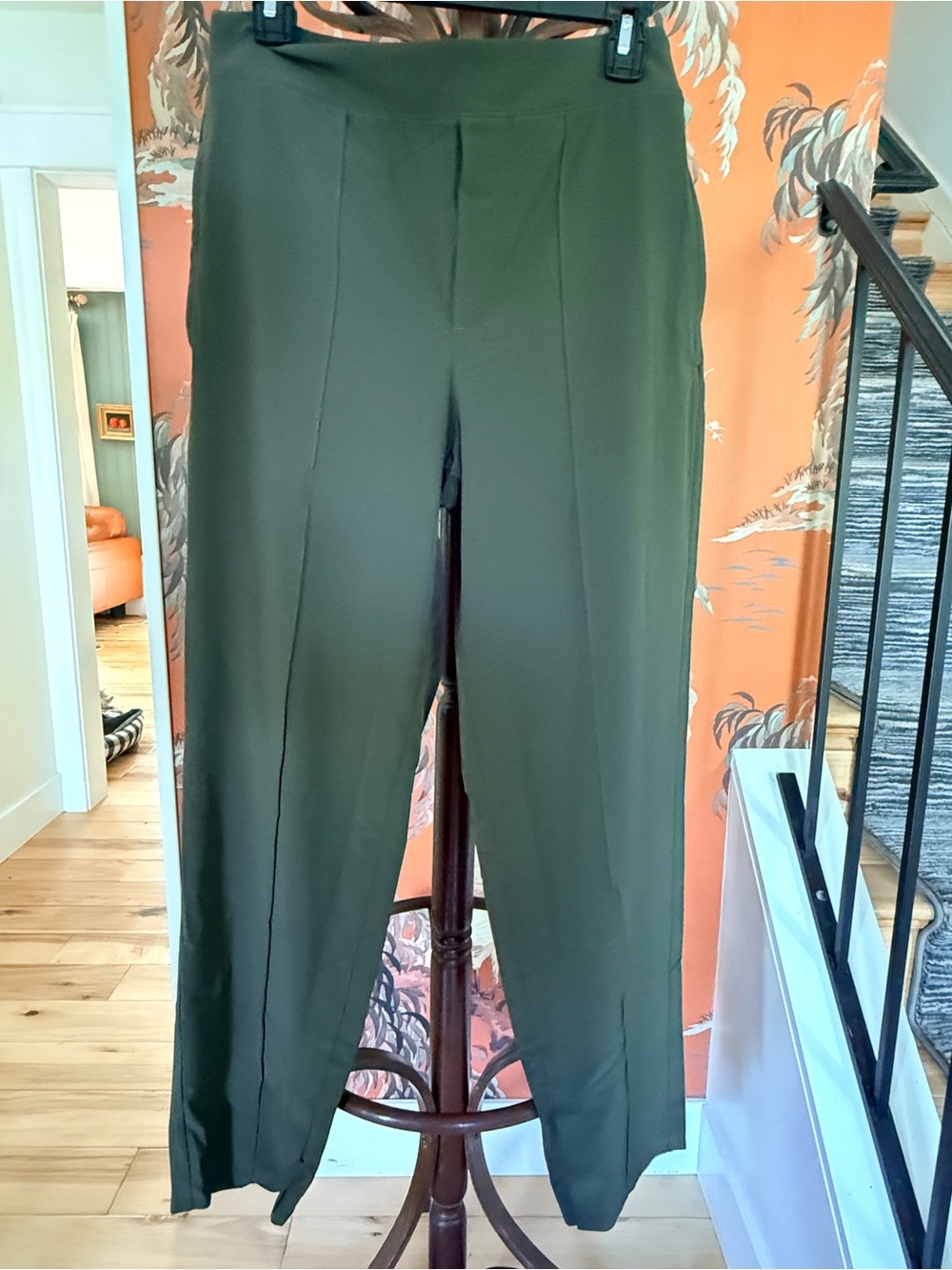Athleta Olive Green Women’s Pants
